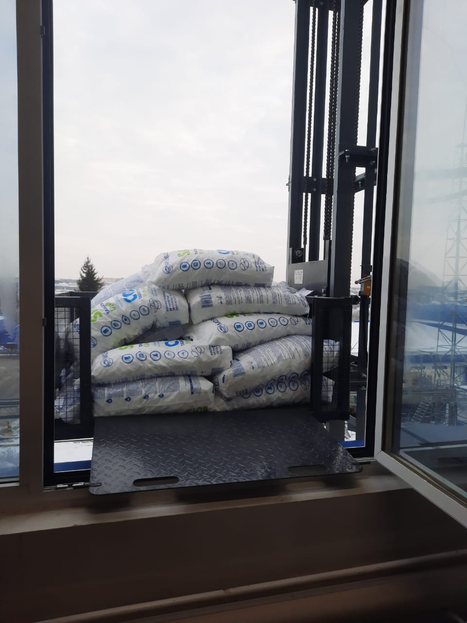 Грузовой подъемник ПГ-К-1000, 1000 кг, Омск